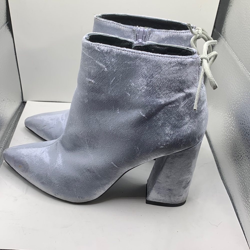 Stuart Weitzman Grandiose Back Tie Velvet Block Heel Booties Silver Size 7 1/2